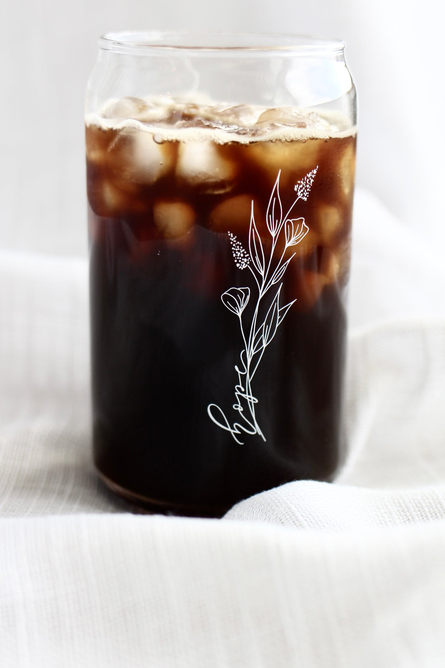 "Hope" floral can glass