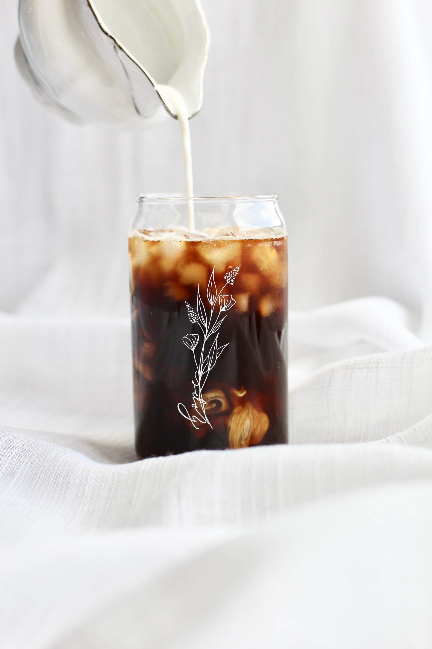 "Hope" floral can glass