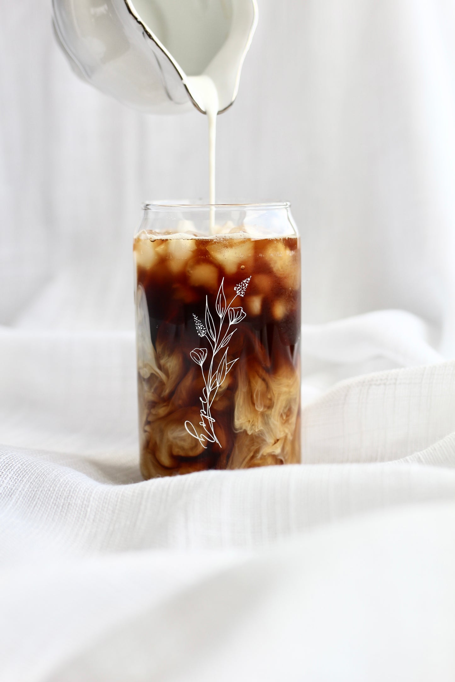 "Hope" floral can glass