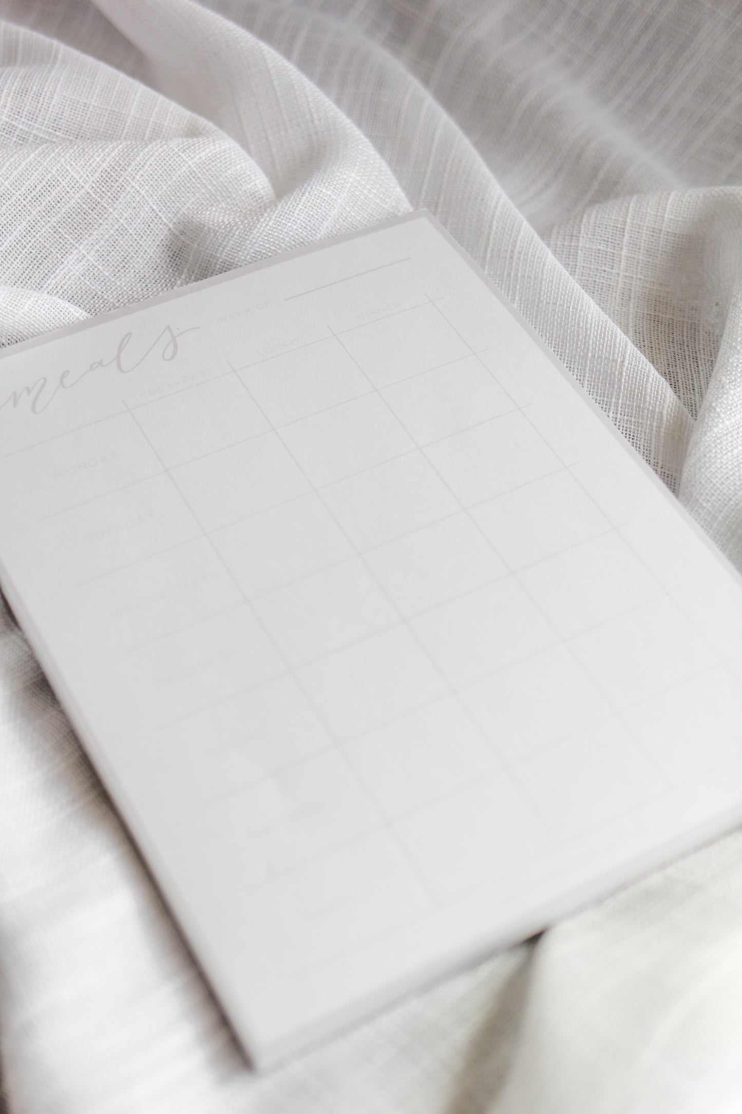 Blush Minimalist Menu Planner