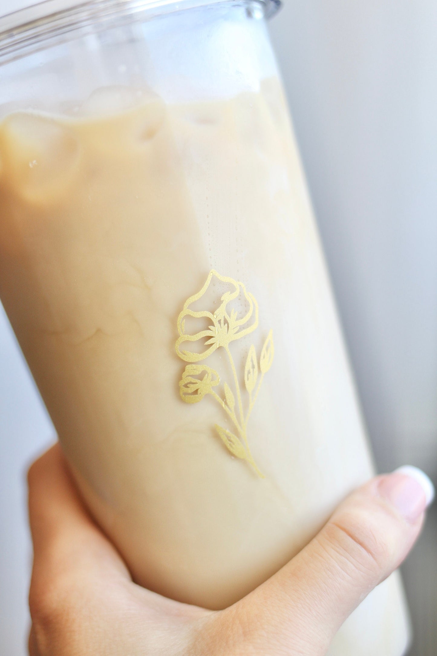 Gold Floral Tumbler with Straw